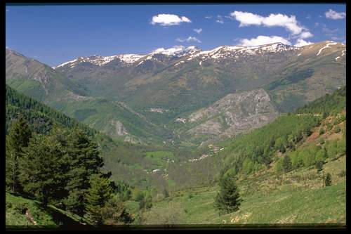 De Arige ! Een prachtig uitzicht op de Pyreneen